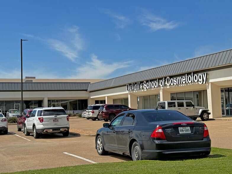 More Photos Of 113-217 Harwood Rd, Hurst Unknown For Lease