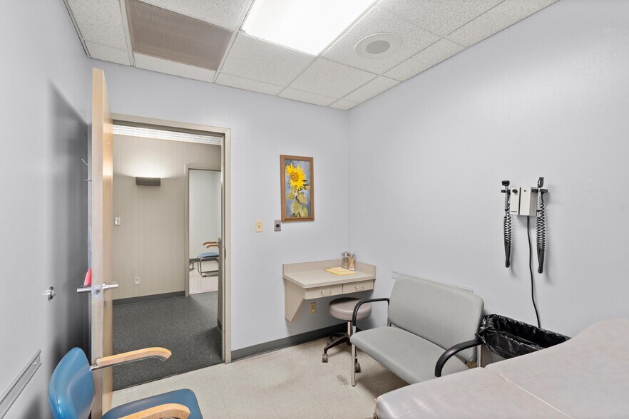 More Photos Of 5309 Carrington Cir, Stockton Healthcare For Sale