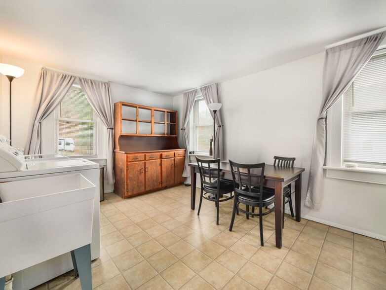 More Photos Of 553 County Road 94, Hankins Restaurant For Sale