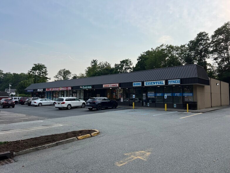 More Photos Of 59-71 Orange Tpke, Sloatsburg Storefront For Lease