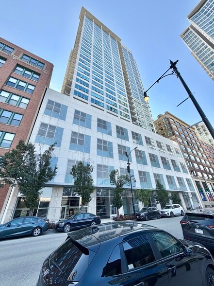 Primary Photo Of 659 S Wells St, Chicago Apartments For Lease