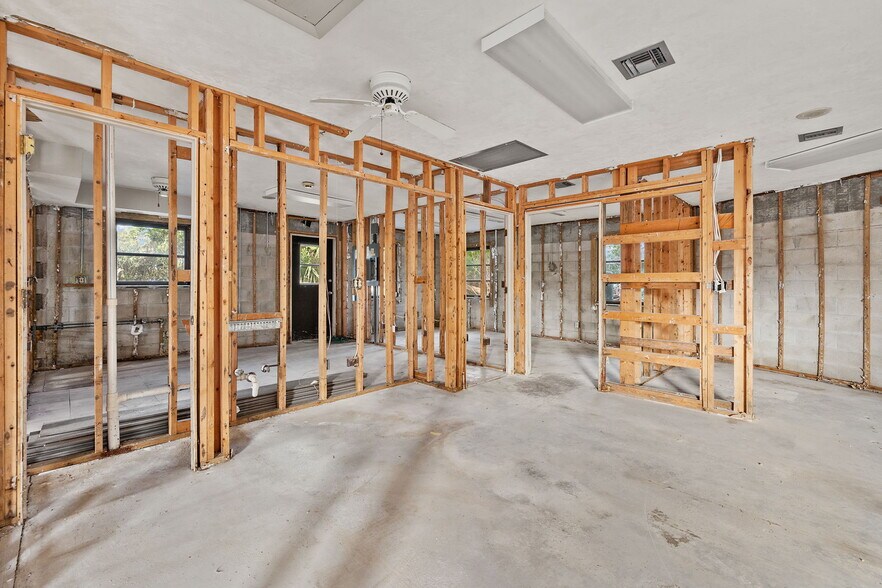 More Photos Of , Sanibel General Retail For Sale