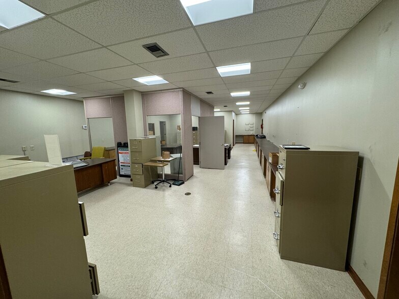 More Photos Of 307 E Jones St, Fort Deposit General Retail For Sale