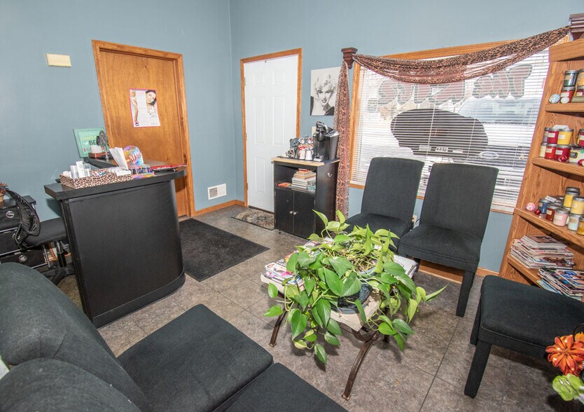 More Photos Of 3861 Main St, Mineral Ridge Office For Sale