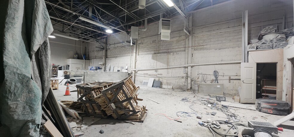 More Photos Of 2546 51st Ave, Long Island City Industrial For Lease
