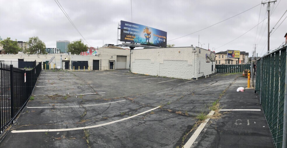 More Photos Of 556 W Grand Ave, Oakland Land For Sale