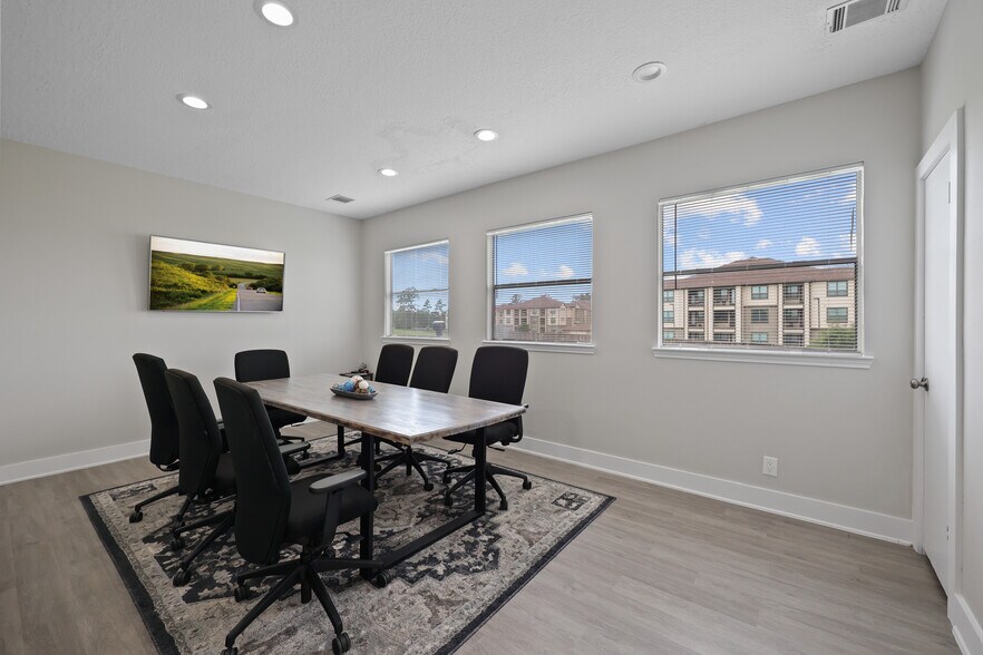 More Photos Of 20713 Aldine Westfield Rd, Houston Office Residential For Sale