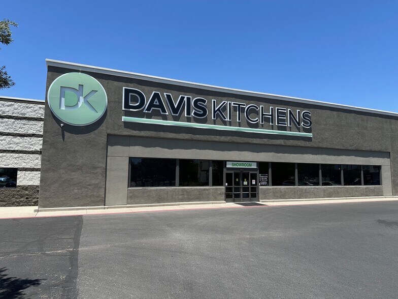 More Photos Of 5355-5455 E Broadway Blvd, Tucson Unknown For Lease