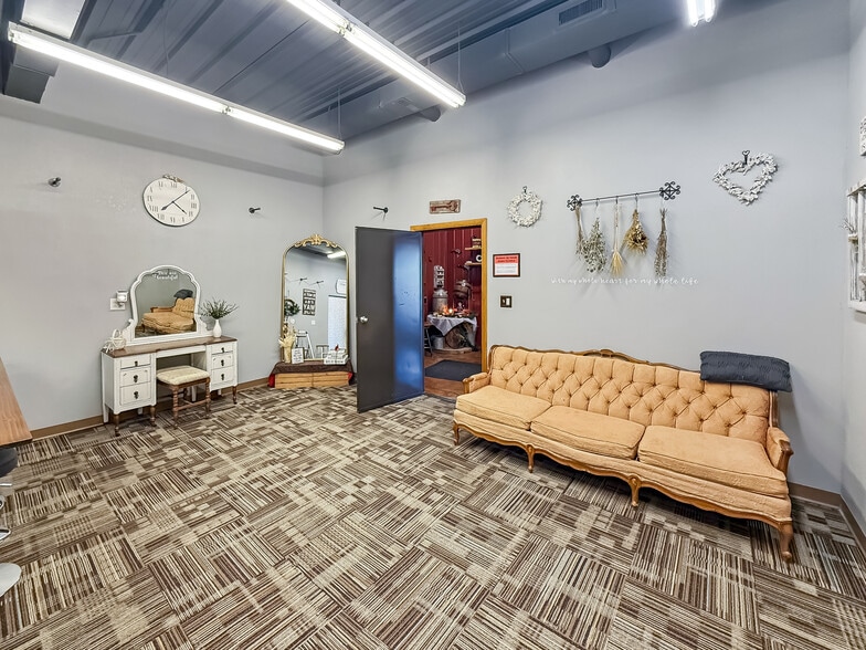 More Photos Of 3408 Clarke St, Norwalk Specialty For Sale