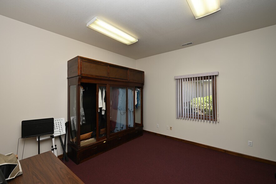 More Photos Of 77 E 50 N, Winamac Religious Facility For Sale