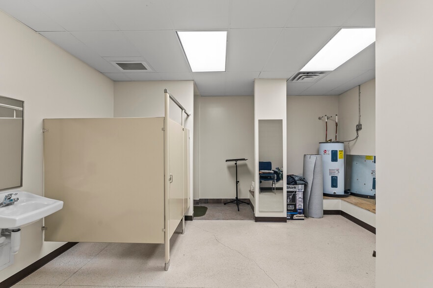 More Photos Of 4700 Isenhour Rd, Kannapolis Religious Facility For Sale