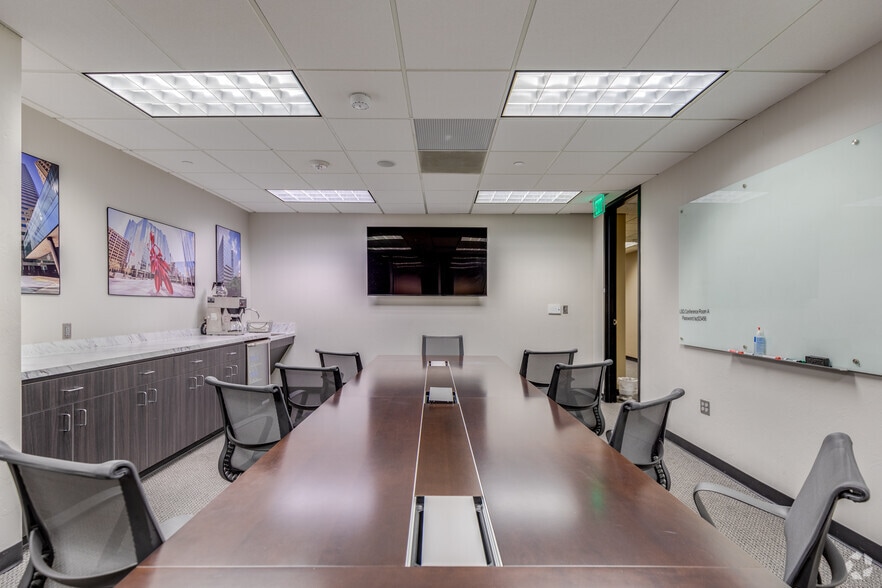 More Photos Of 211 N Robinson Ave, Oklahoma City Office For Lease