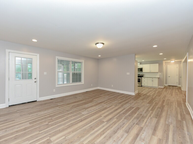 More Photos Of 225 Douglas St, Holly Springs Apartments For Sale