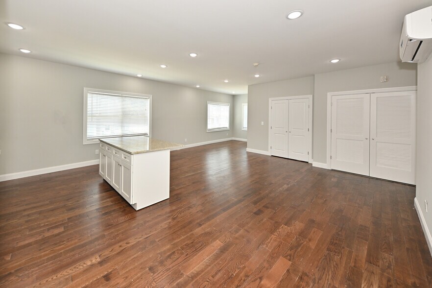 More Photos Of 59 Lincoln Ave, Fair Lawn Office Residential For Sale