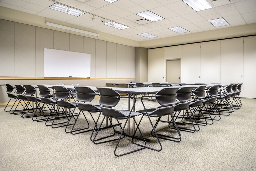 More Photos Of 250 S 5th St, Boise Office For Lease