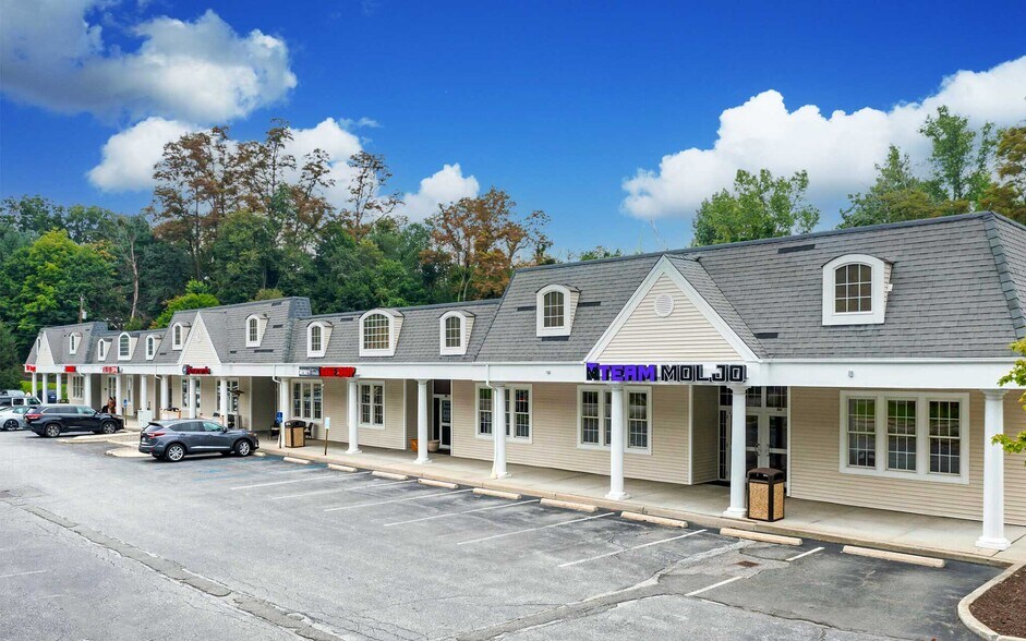 Primary Photo Of 1390-1426 E Main St, Shrub Oak Unknown For Lease