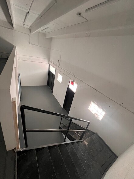 More Photos Of 67 NW 166th St, North Miami Beach Industrial For Sale