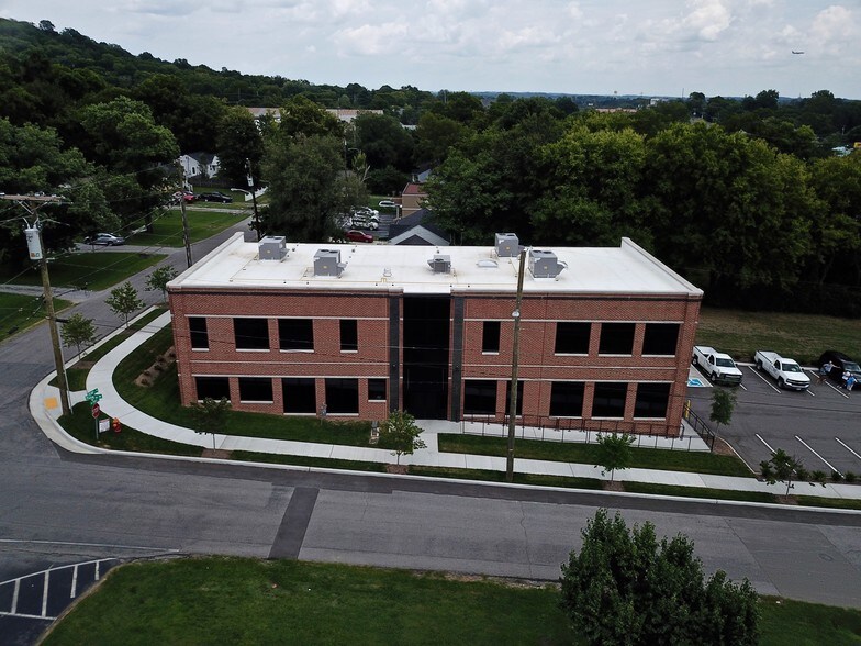 More Photos Of 2540 Park Dr, Nashville Office Residential For Lease