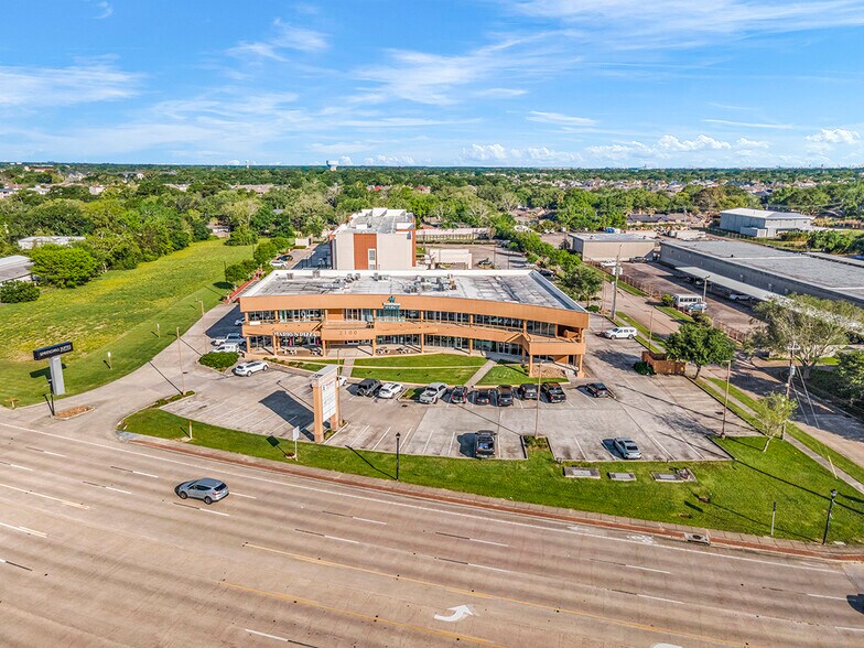 Primary Photo Of 2100 E Nasa Pky, Seabrook Health Club For Sale