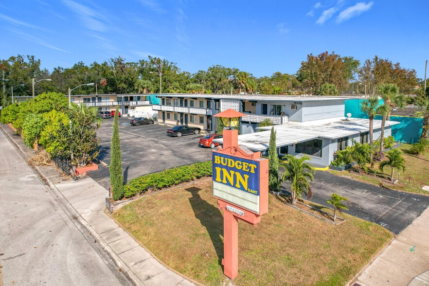 More Photos Of 307 E Vine St, Kissimmee Hotel For Sale