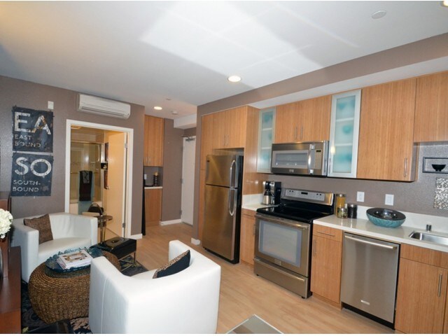 More Photos Of 1447 Lincoln Blvd, Santa Monica Apartments For Lease