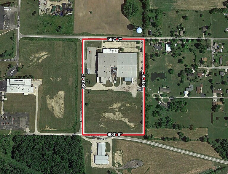 More Photos Of 1615 W McDonald St, Hartford City Warehouse For Lease