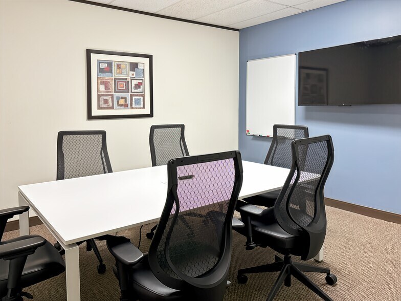 More Photos Of 100 W Big Beaver Rd, Troy Coworking Space