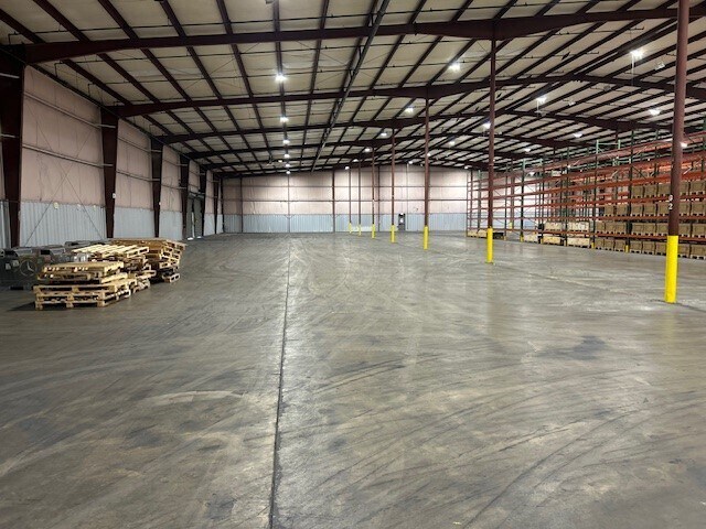 More Photos Of 444 Bear Creek Cutoff Rd, Tuscaloosa Warehouse For Lease