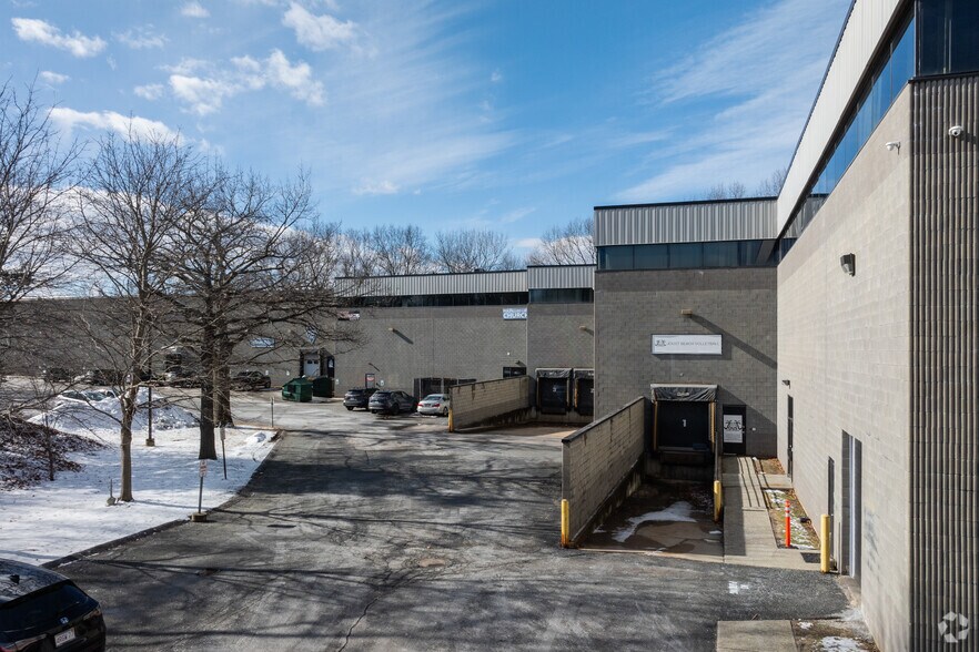 More Photos Of 661 Pleasant St, Norwood Research And Development For Sale