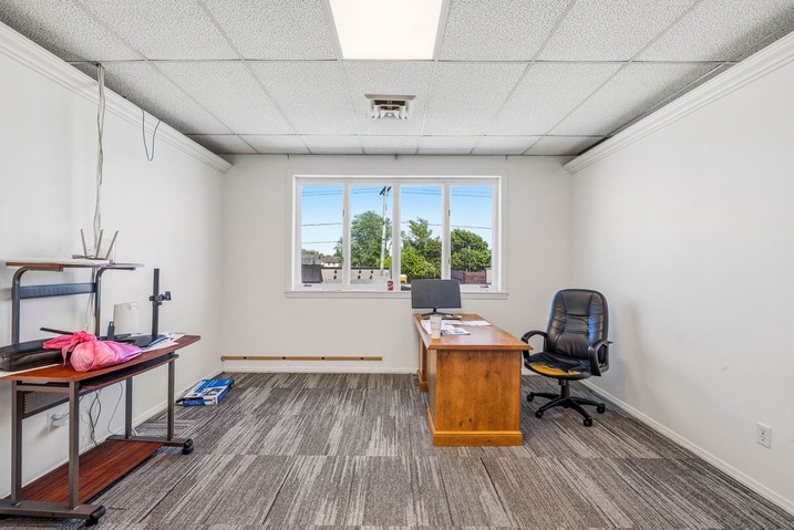 More Photos Of 2718 Elmwood Ave, Tonawanda Storefront Retail Office For Sale