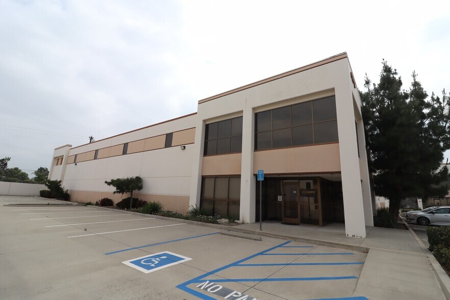 Primary Photo Of 620 S Magnolia Ave, Ontario Warehouse For Lease