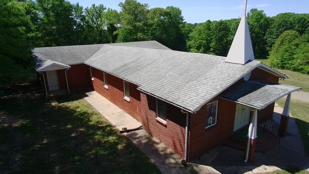 Primary Photo Of 1205 Masonic Dr, Shelby Religious Facility For Sale