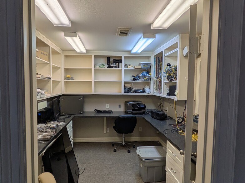 More Photos Of 7318 Rodgers Rd, Manvel Healthcare For Sale
