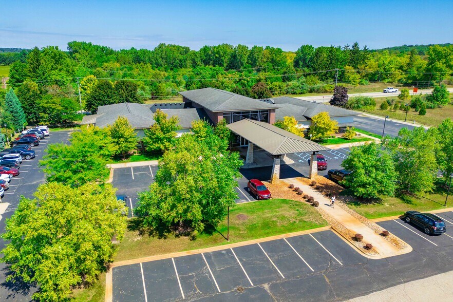 More Photos Of 10020 E Professional Center Dr, Hamburg Township Medical For Lease