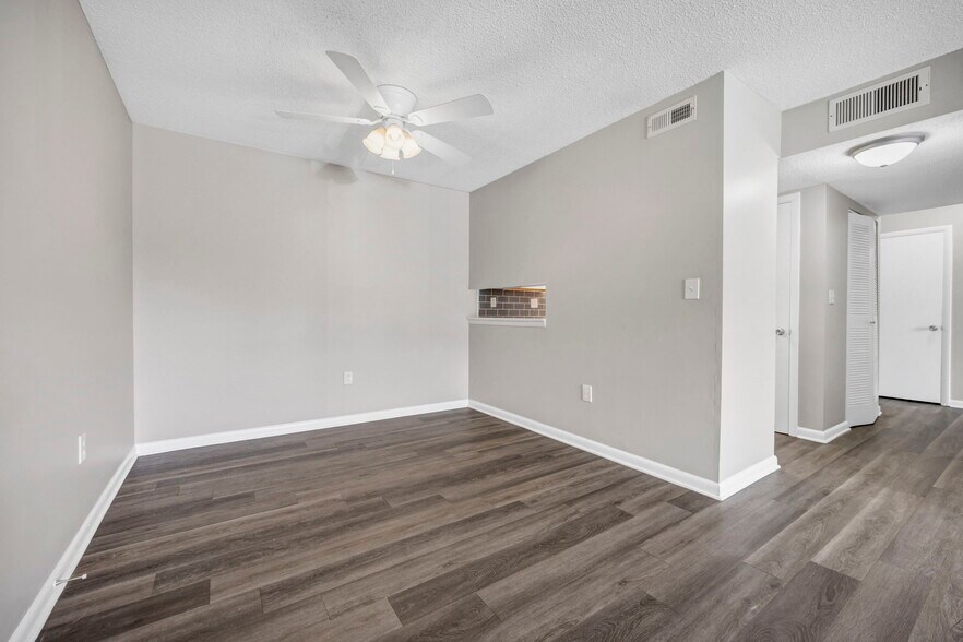 More Photos Of 200 Bentree Ln, Florence Apartments For Sale