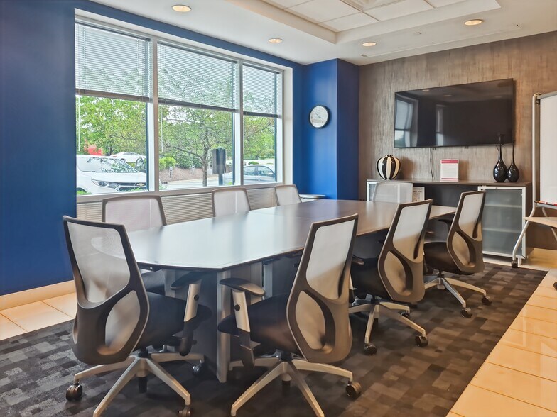 More Photos Of 10200 Forest Green Blvd, Louisville Coworking Space