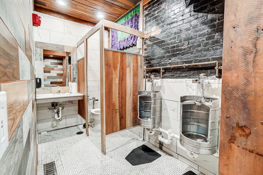 More Photos Of 126 W High St, Springfield Lodge Meeting Hall For Sale