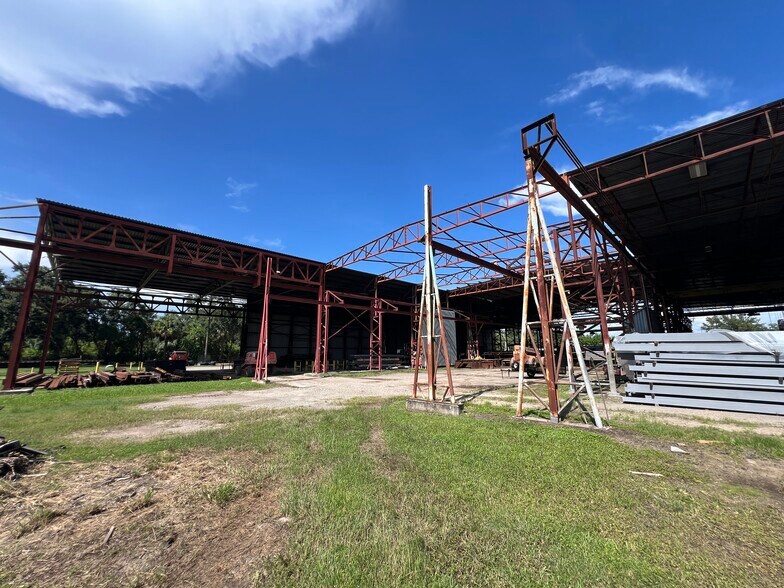 More Photos Of 5101 S 24th Ave, Tampa Manufacturing For Sale