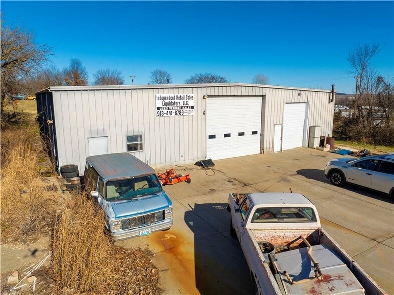 More Photos Of 13612 Stillwell Rd, Bonner Springs Auto Salvage Facility For Sale