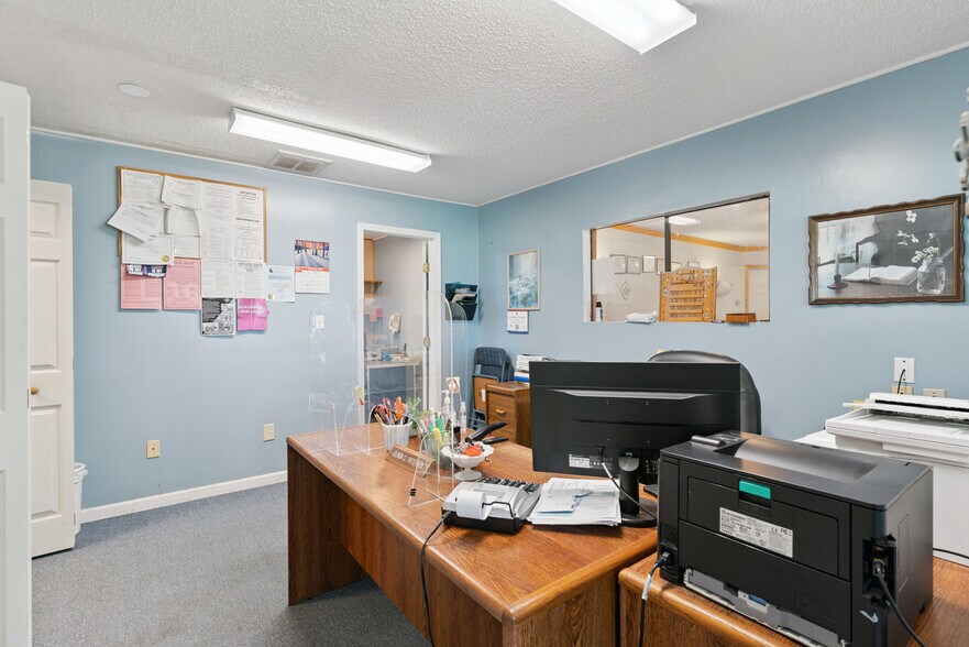 More Photos Of 26754 US-82, Waynesville Light Distribution For Sale
