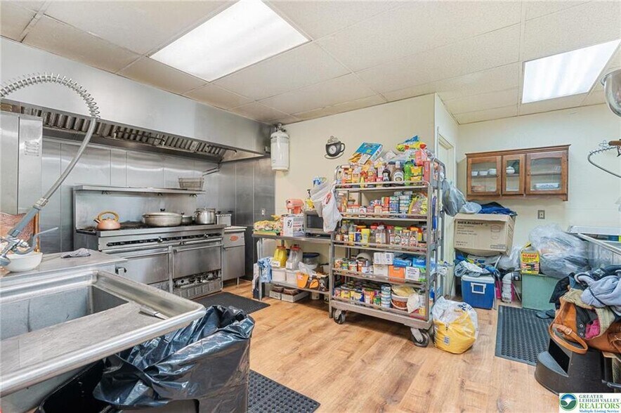 More Photos Of 915 W Hamilton St, Allentown Office Residential For Sale