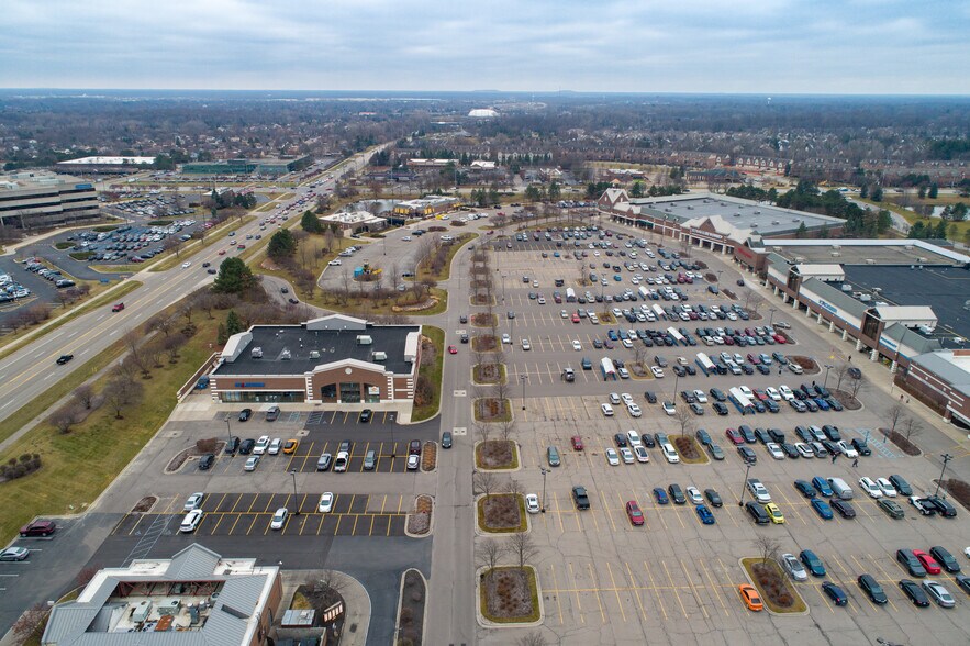 Primary Photo Of 17101-17955 Haggerty Rd, Northville Unknown For Lease
