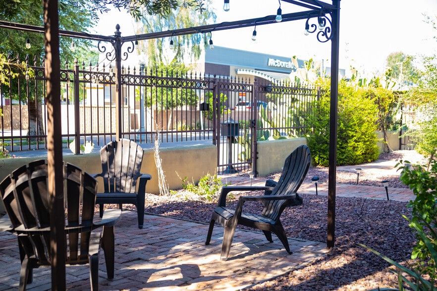 More Photos Of 531 E Lynwood St, Phoenix Office Residential For Sale