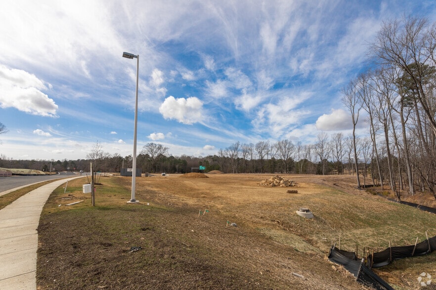 More Photos Of 12638 Patterson Ave, Richmond Storefront For Lease