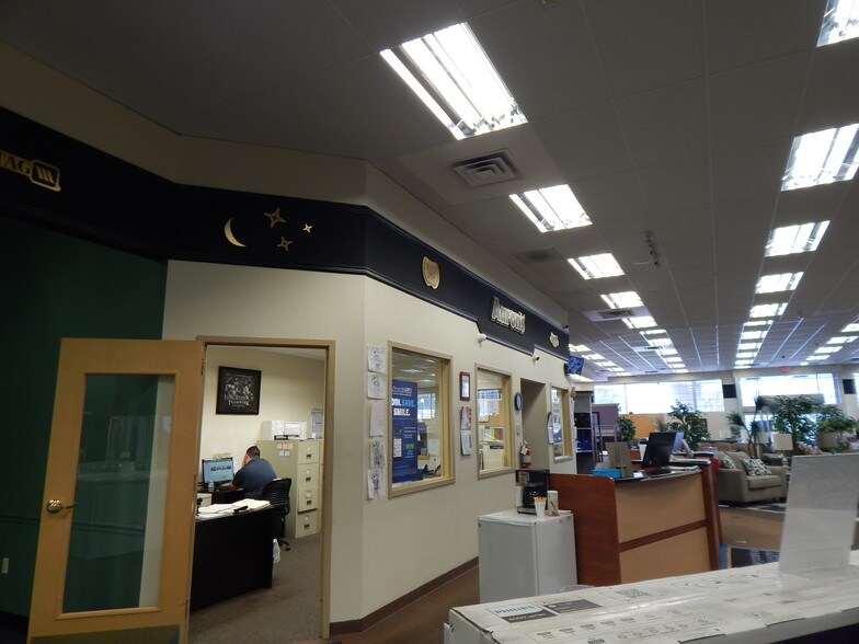 More Photos Of 1035 State St, Schenectady Freestanding For Sale