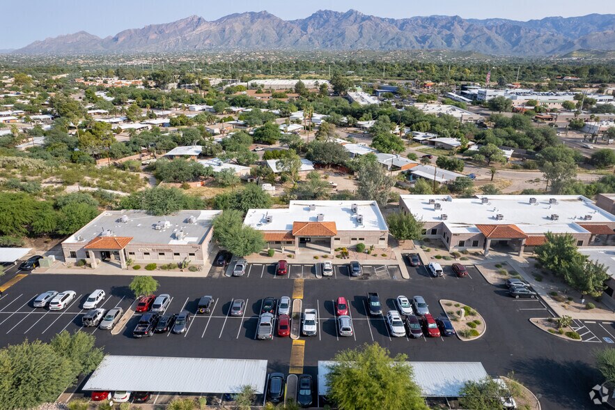 More Photos Of 1951 N Wilmot Rd, Tucson Medical For Sale