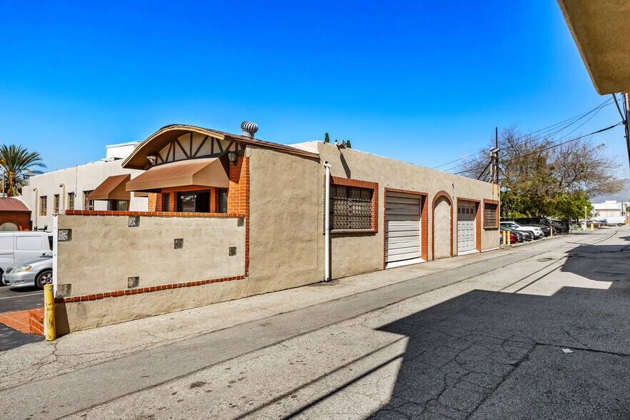 More Photos Of 770-780 S Arroyo Park, Pasadena Storefront Retail Office For Lease