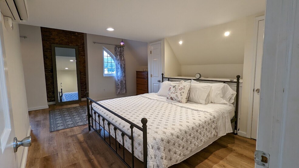 More Photos Of 149 2nd Ave, Troy Apartments For Sale