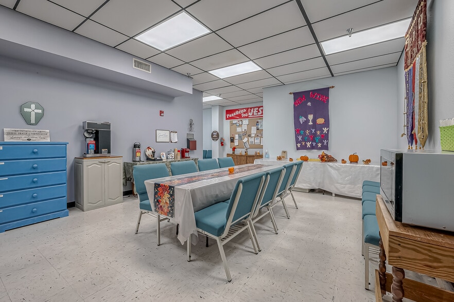 More Photos Of 1035 Fairmont Pky, Pasadena Religious Facility For Sale