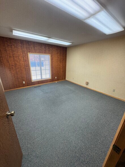 More Photos Of 200 E Wisconsin St, Seymour Township Office For Sale